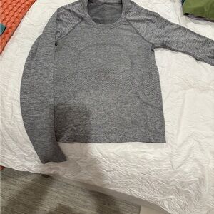 lululemon athletica Gray Long Sleeve Top